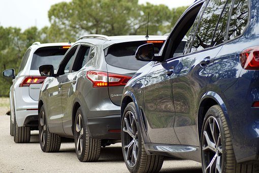 Wydatki związane z prywatnym samochodem osobowym podatnika, gdy auto jest także współwłasnością małżonka – w jakiej wysokości koszt podatkowy i bilansowy?